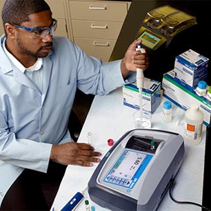 Hach lab solutions for Oil and Gas applications include the DR3900 Spectrophotometer paired with TNTPlus ™ chemistries, for accurate and easy calibration